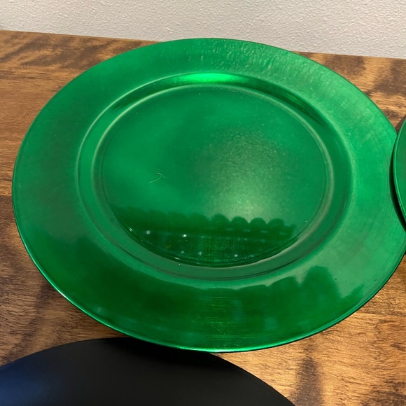 Ashland Dining Ashland Plate Chargers Red And Green Set Of 3 Poshmark